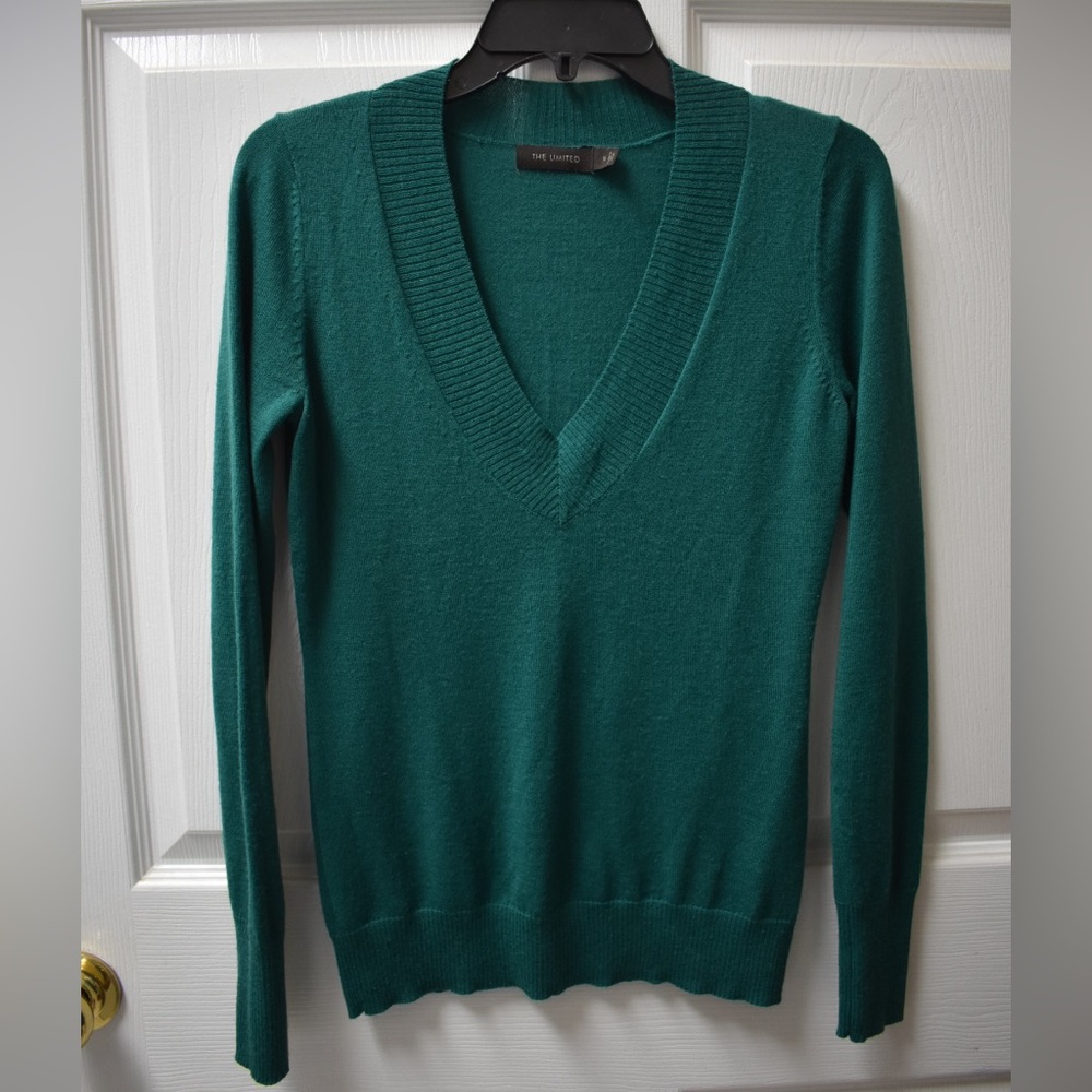 Ladies The Limited V-Neck Wool Blend Thin Knit Sweater